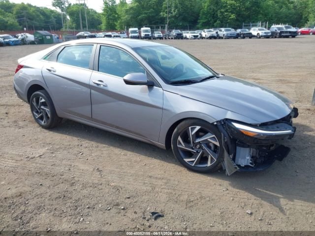 2024 HYUNDAI ELANTRA